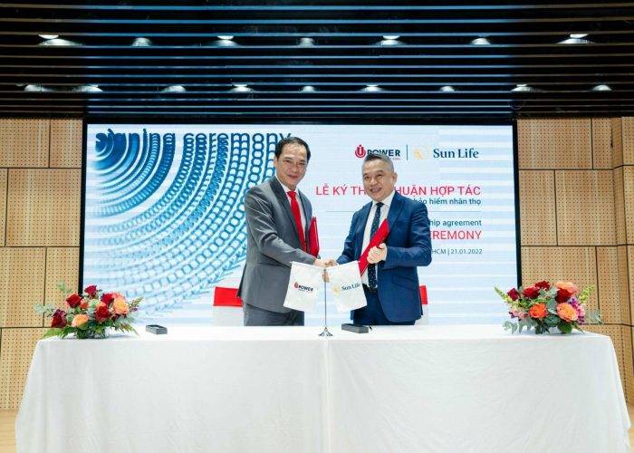Lễ ký kết hợp tác giữa Upower Group với công ty Bảo hiểm nhân thọ Sun Life Việt Nam